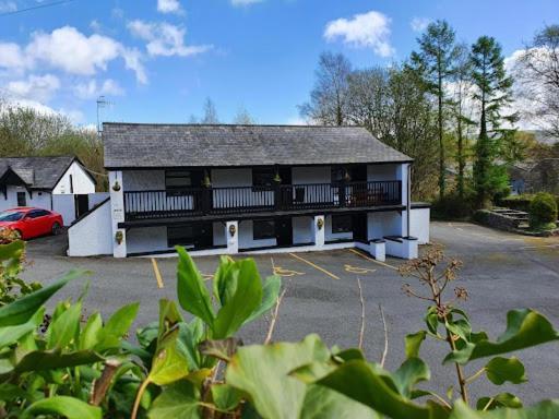 Fairy Falls Hotel Trefriw エクステリア 写真